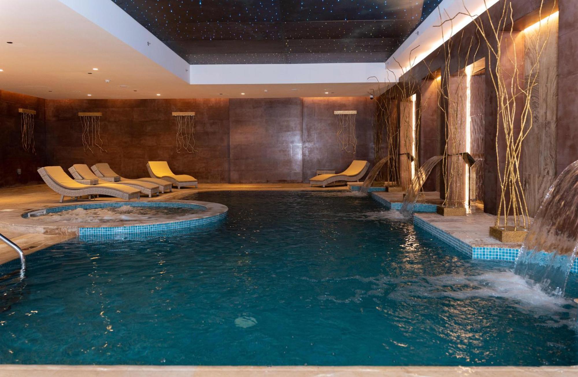 Millennium Place Doha Exterior foto Spa at the hotel